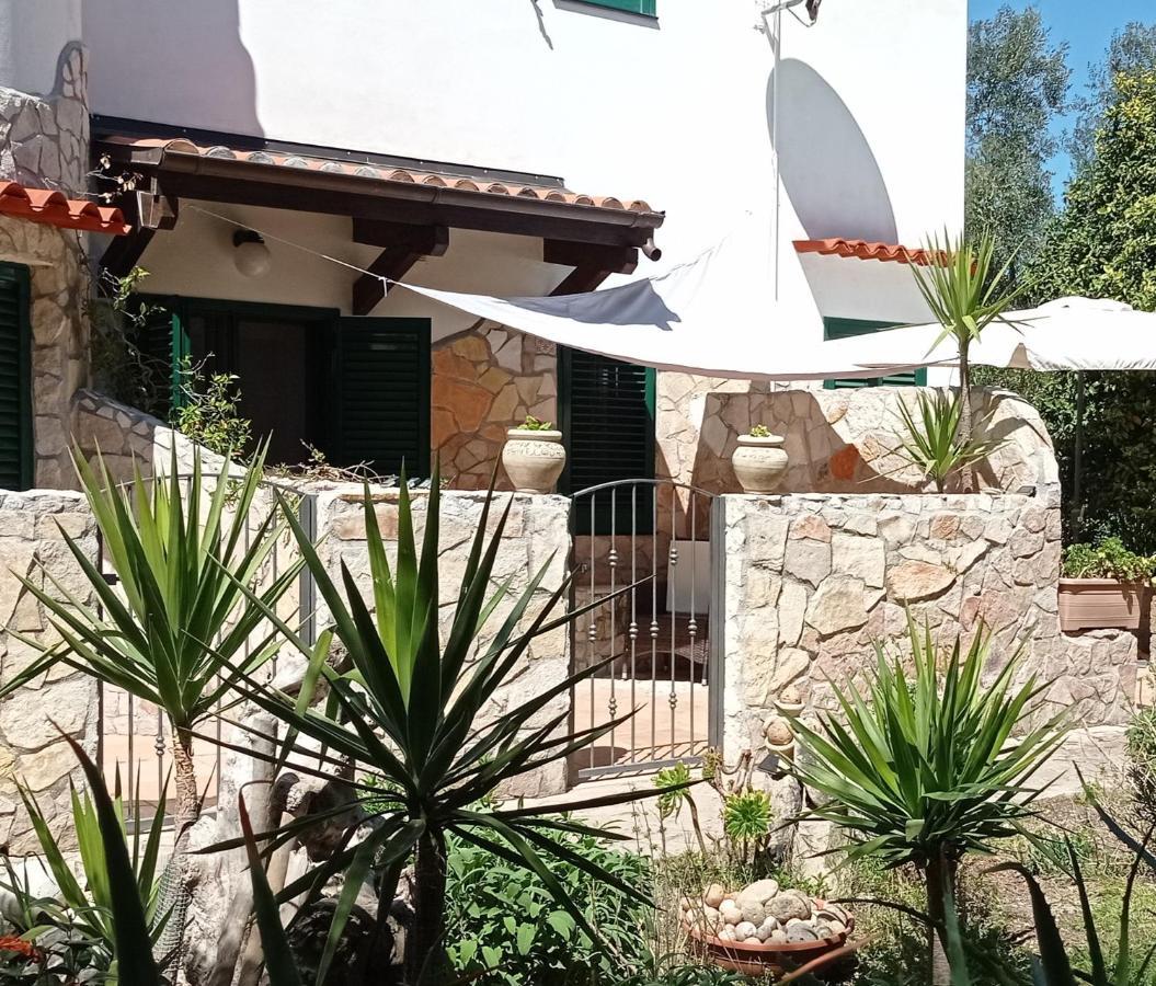 Casa Masseria Le Ville Peschici Exterior photo